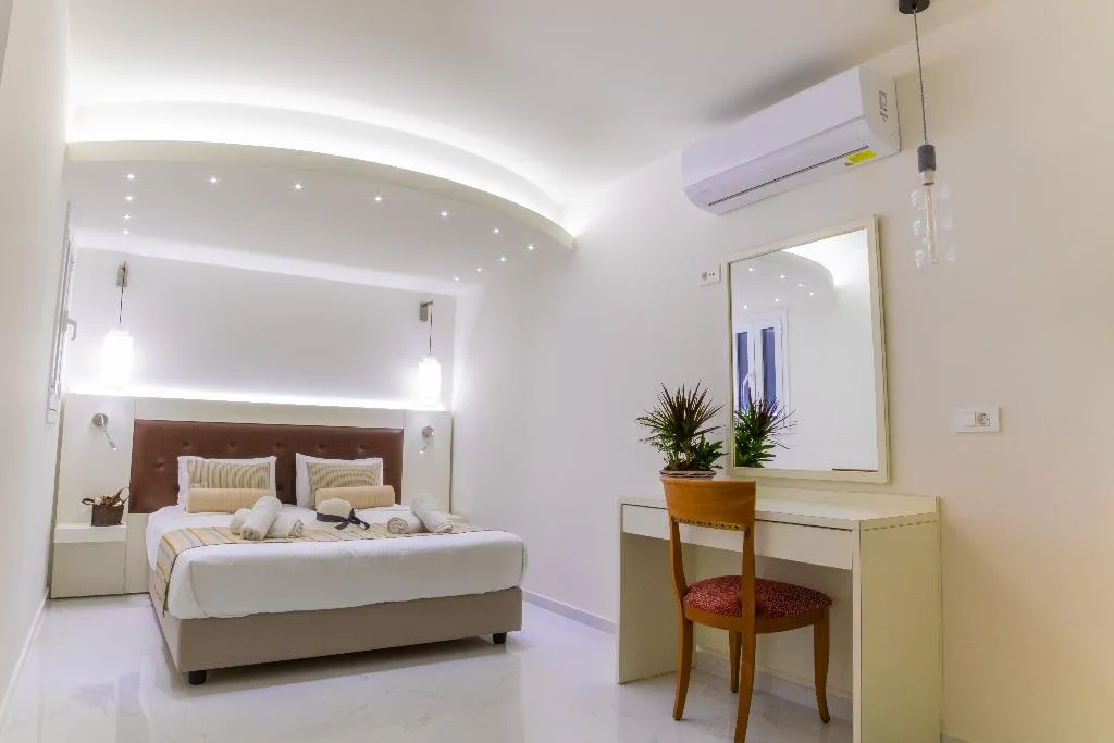 APARTMENT CAPACITY 3 Room, Camelot Royal Beds by Estia, Crete