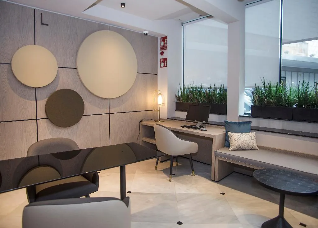 Lobby, America Sevilla, Seville