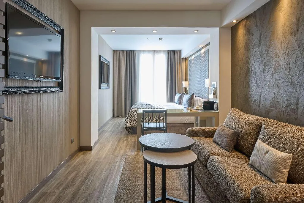 Room, Catalonia Square, Barcelona