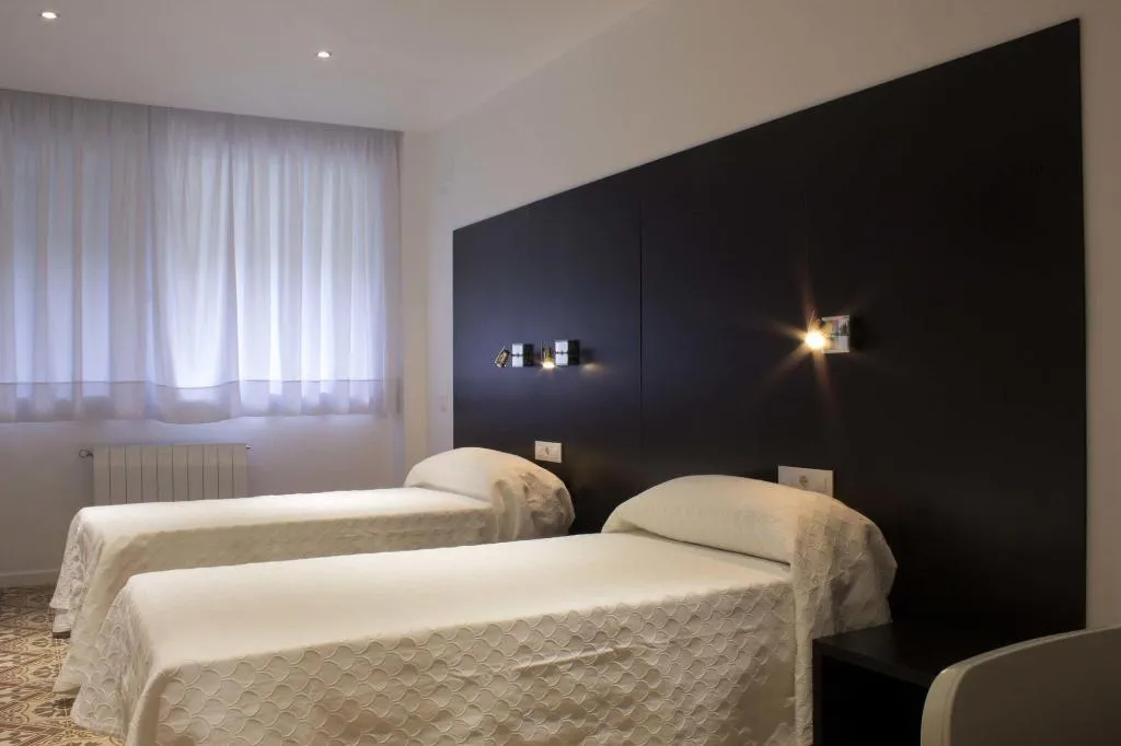 Room, Hostal Nova, Barcelona