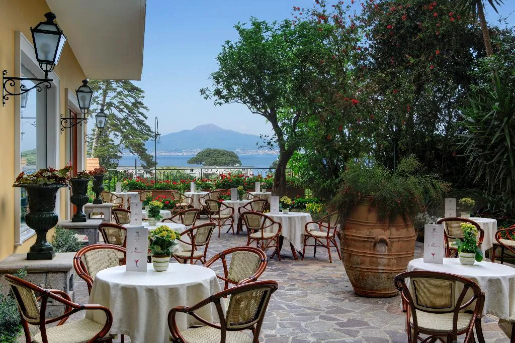 Bar, Grand Hotel De La Ville, Naples