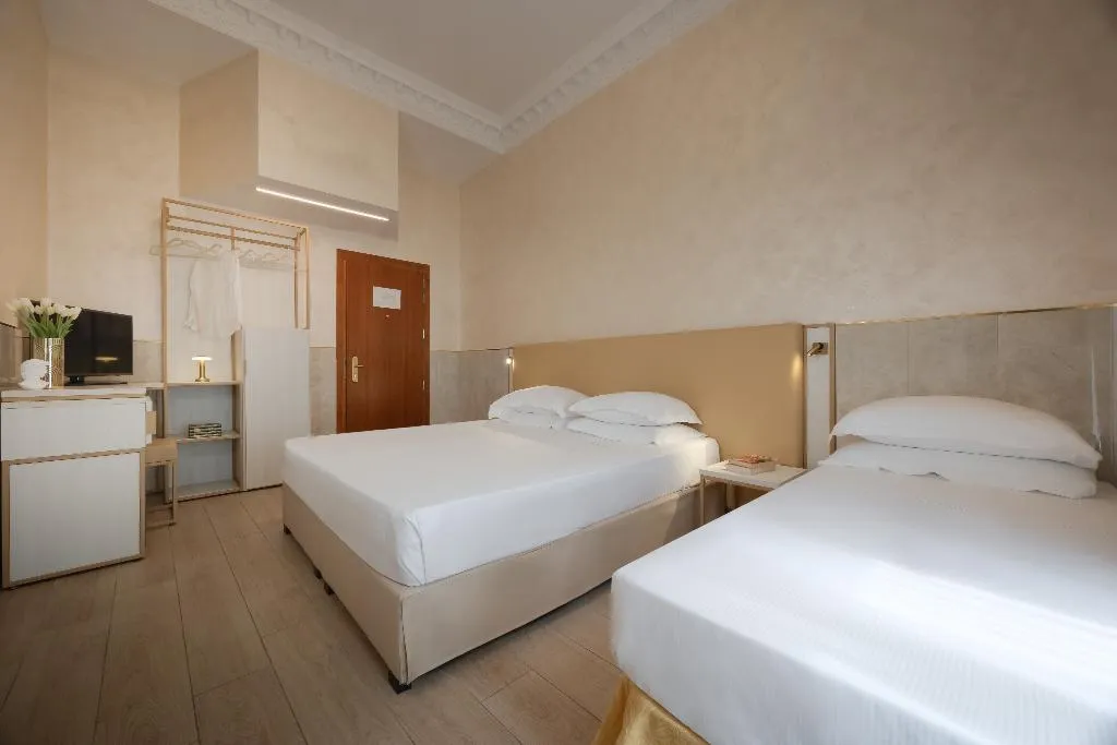 TRIPLE STANDARD Room, Palladium Palace, Rome