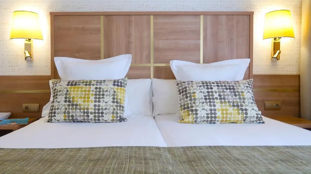 DOUBLE SINGLE USE CITY VIEW Room, Sumus Stella and Spa, Costa Brava