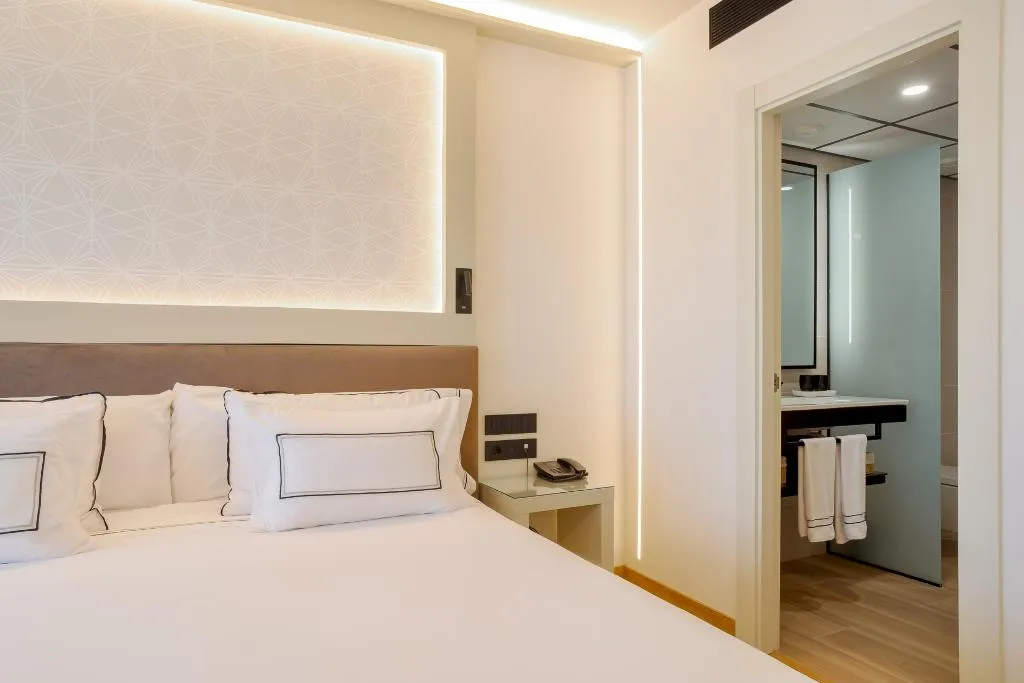 DOUBLE SINGLE USE SUPERIOR Room, Melia Alicante, Costa Blanca