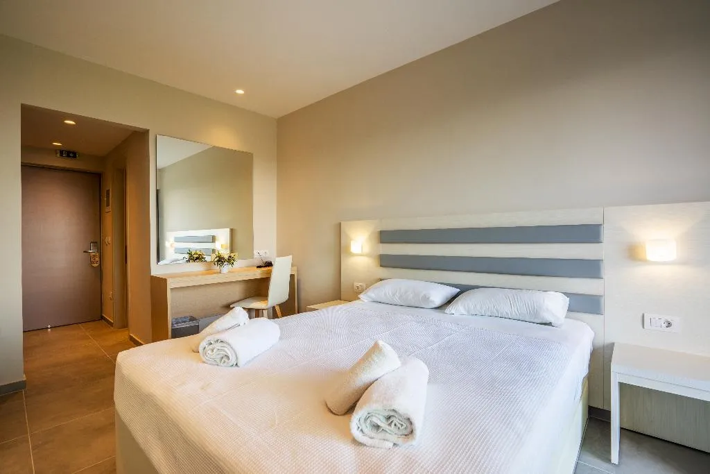 TWIN PROMO Room, CNic Gemini Hotel, Corfu