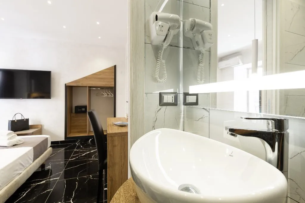 DOUBLE SUPERIOR Room, Hotel Bella Napoli, Naples