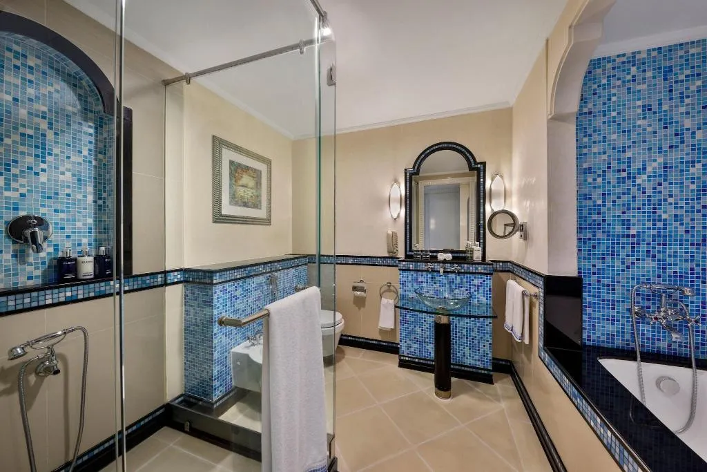 Room, Habtoor Grand Resort, Autograph Collection, Dubai