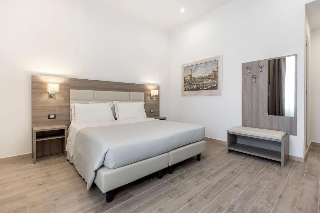 Room, Apollo Guest House, Florence