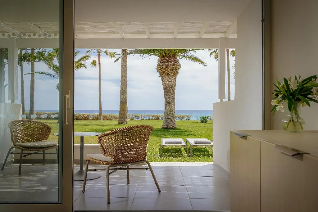 BUNGALOW SEA VIEW Room, Nissi Beach, Cyprus