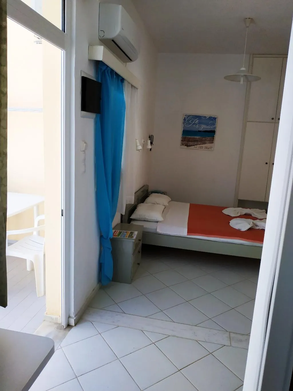 Room, Renia Studios, Crete