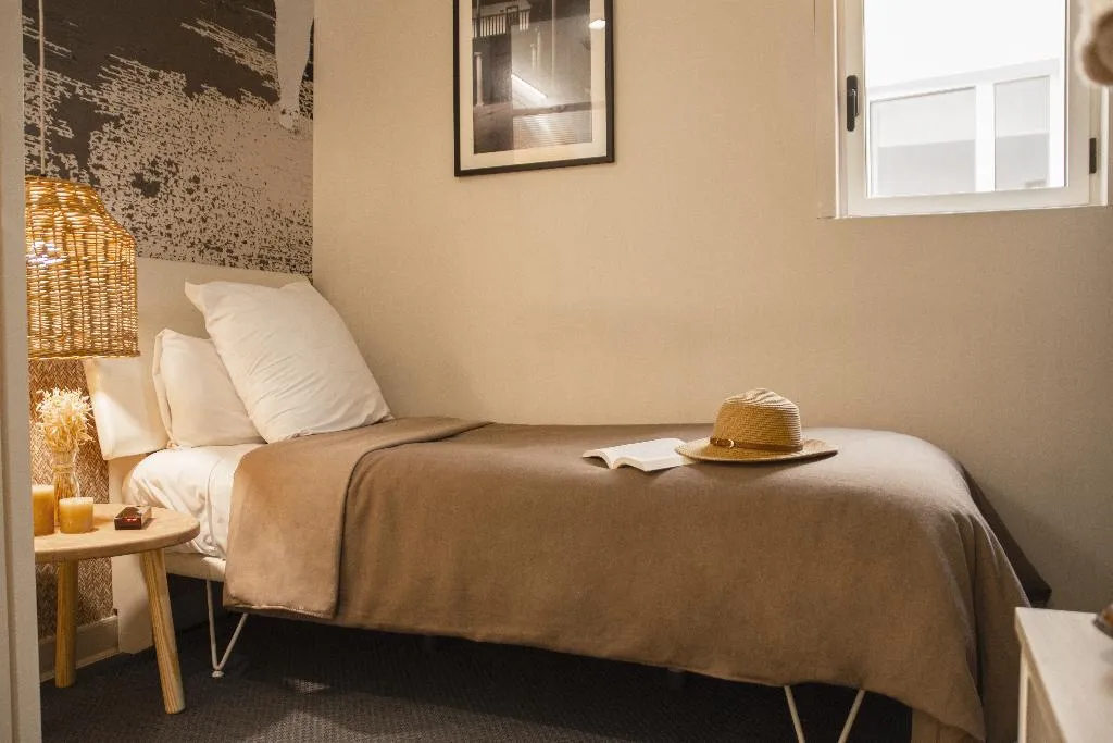 SINGLE STANDARD Room, Room Select Tetuán, Seville