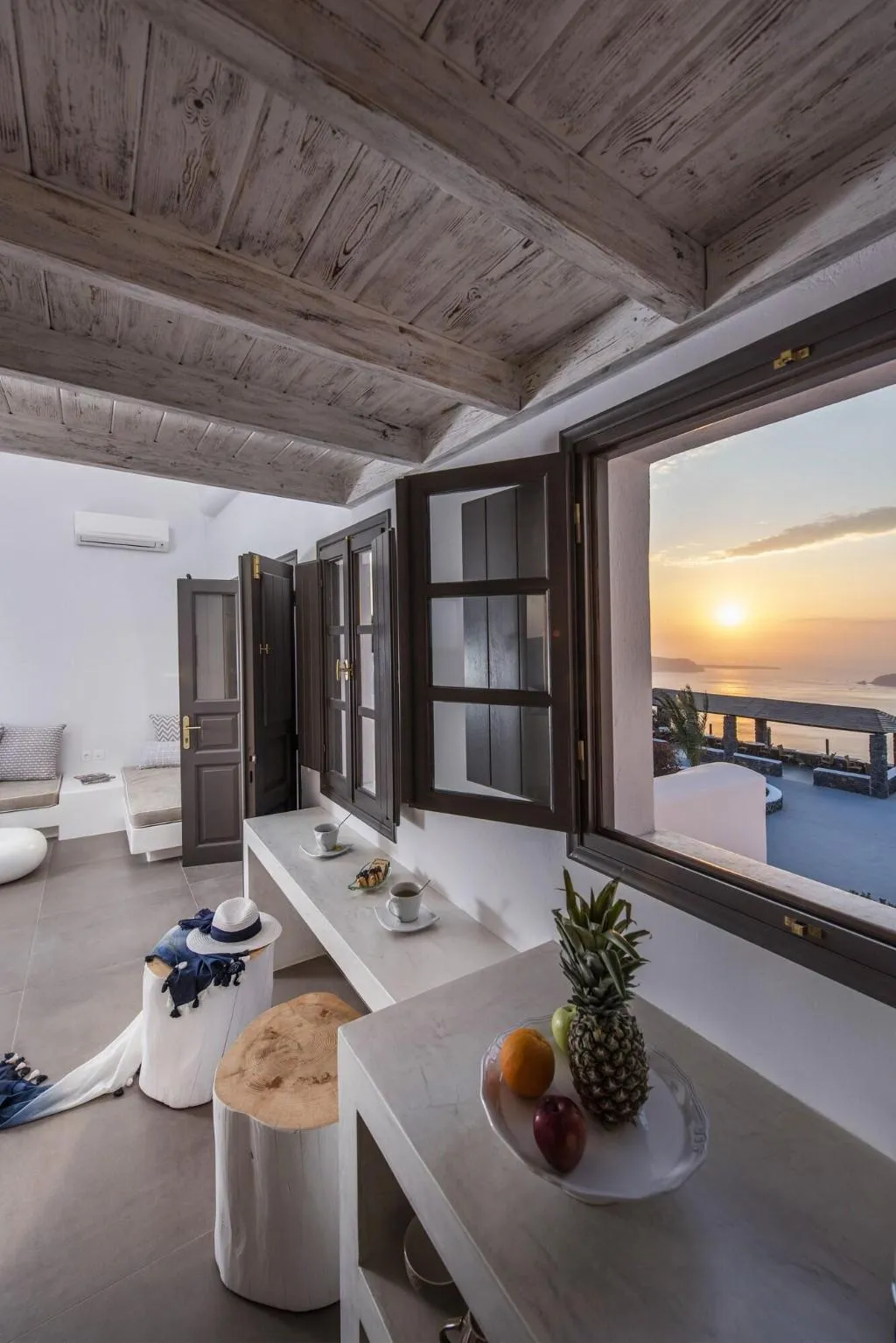 Room, Caldera Memories, Santorini