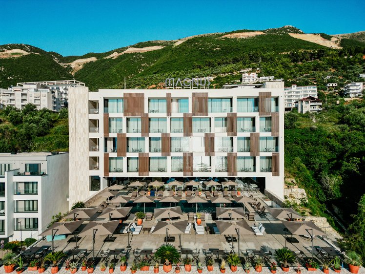 Magnus Hotel, Kavaje