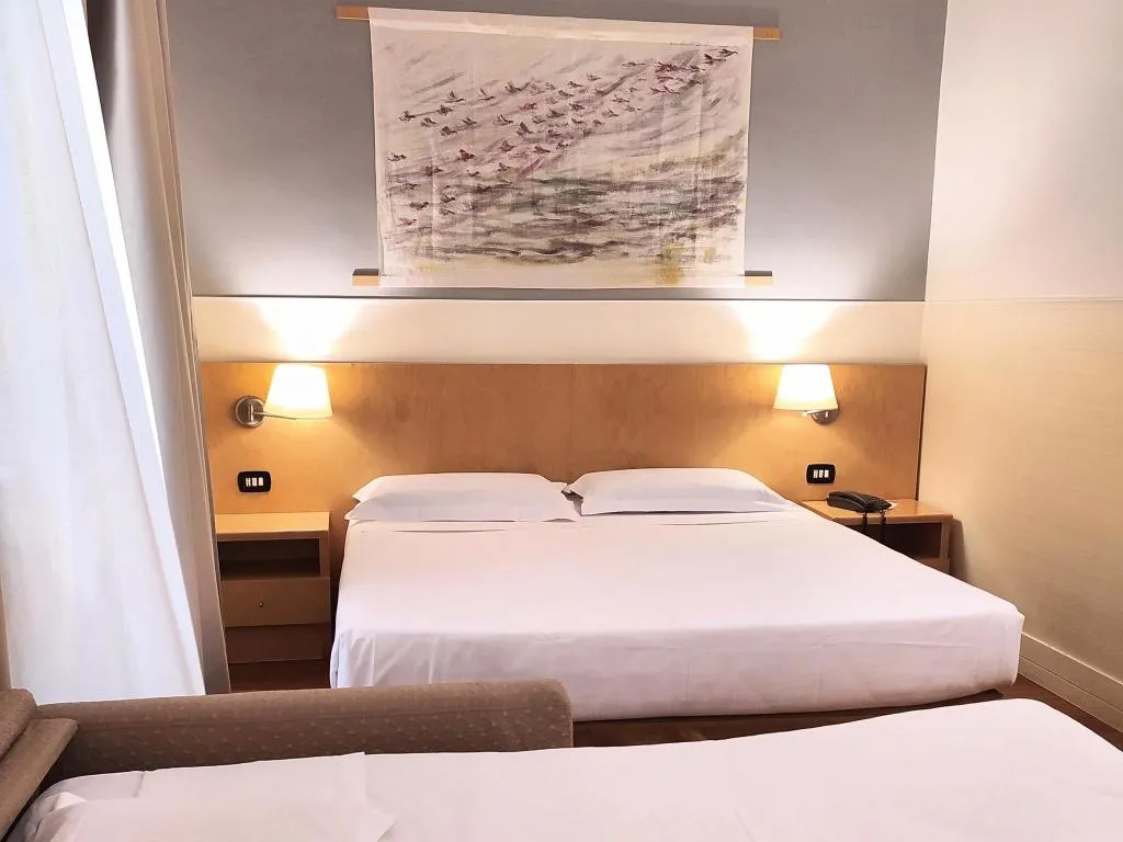 TRIPLE STANDARD Room, Hotel Aphrodite, Rome