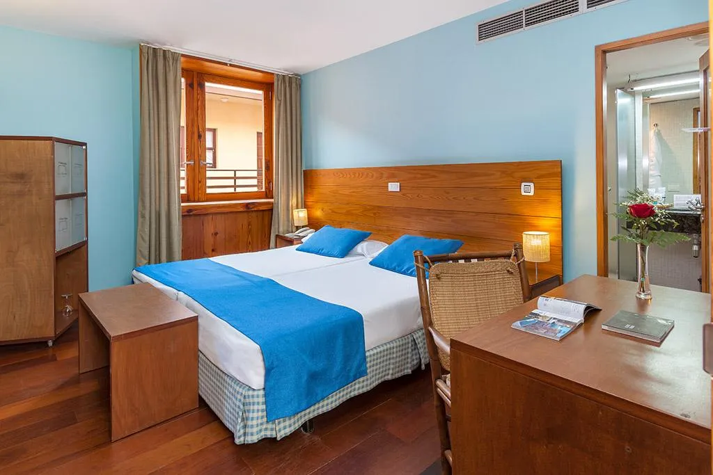 Double or Twin STANDARD Room, Hotel LIVVO La Quinta Roja, Tenerife