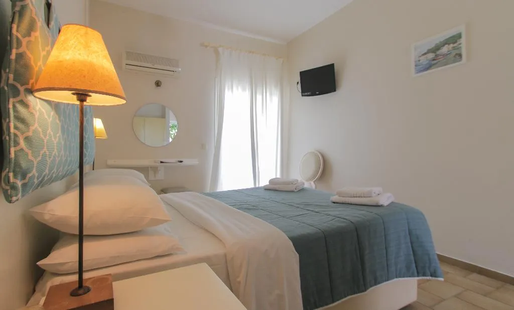 Double or Twin STANDARD Room, Coral Beach, Corfu