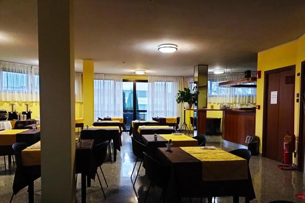 Restaurant, Motel Europa, Milan