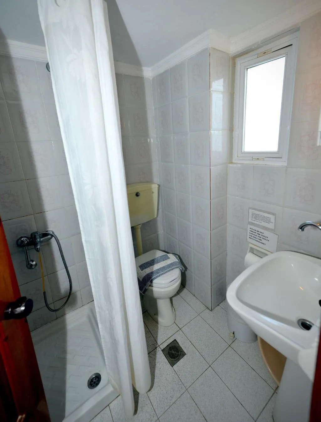 Room, Family Bikakis, Crete