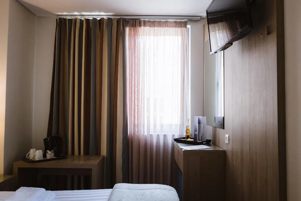 DOUBLE ECONOMY Room, Piraeus Port Hotel, Athens