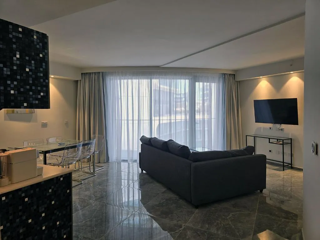FAMILY ROOM WITH BALCONY Room, Mercury Suites - Skydream Getaways, Malta