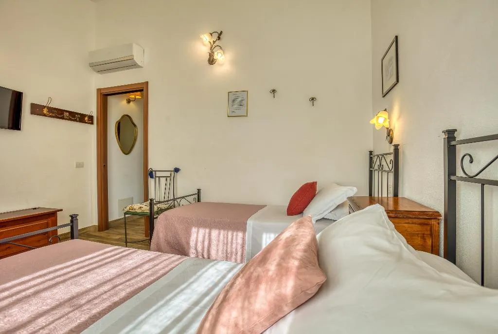 QUADRUPLE SUPERIOR Room, Agriturismo Buonasera, Rome