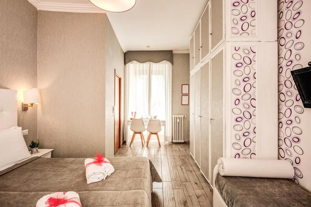 Room, Marta Inn, Rome