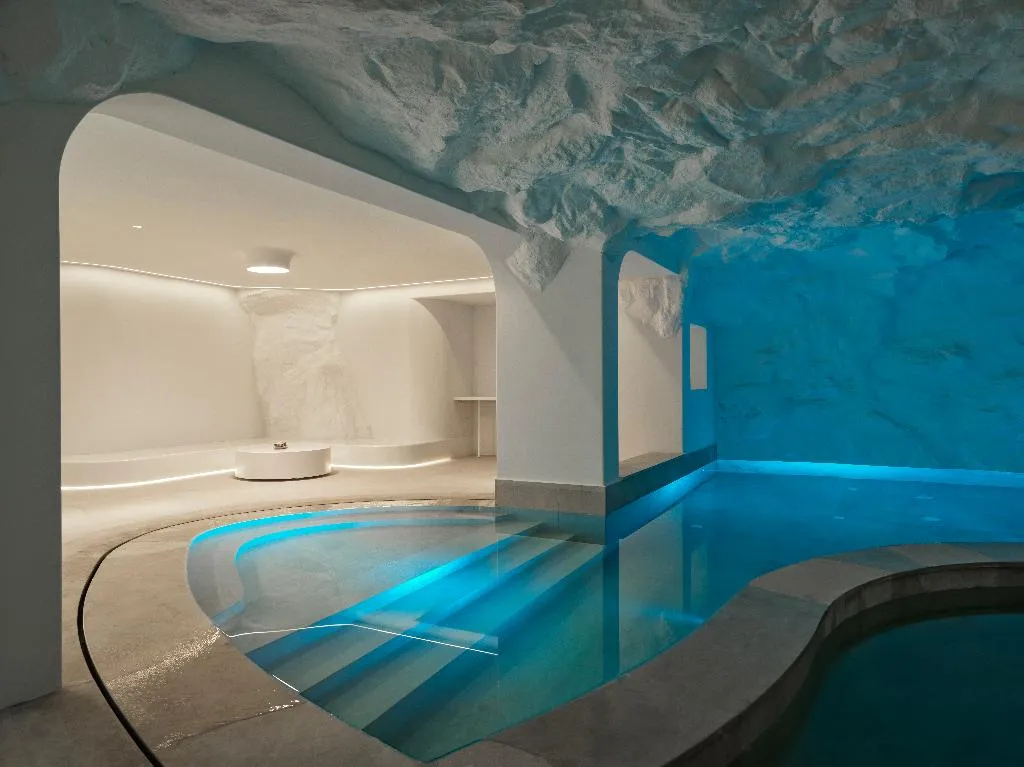 Sports and Entertainment, Lovia Mykonos, Mykonos