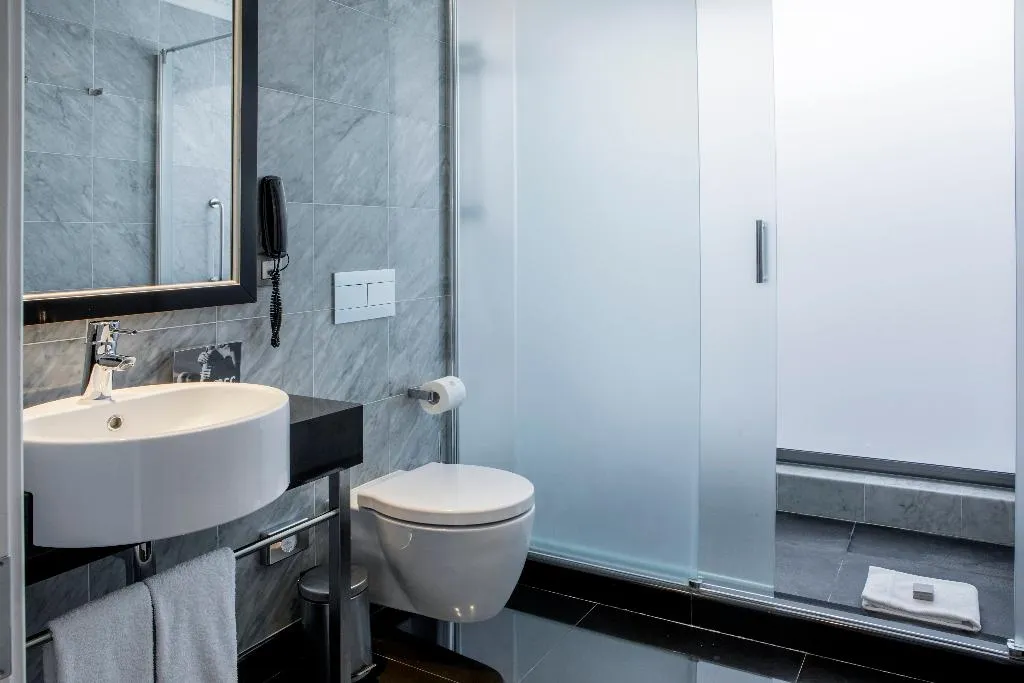 SUITE STANDARD Room, InterContinental Porto Palacio das Cardosas, Porto