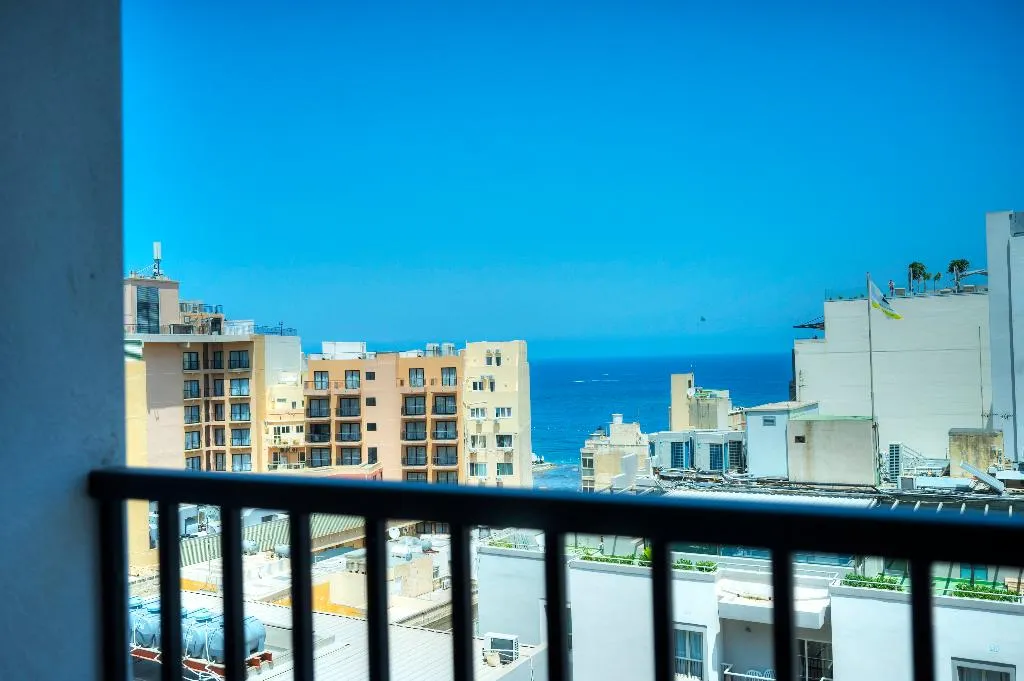 Double or Twin PARTIAL SEA VIEW Room, Aste Hotel, Malta
