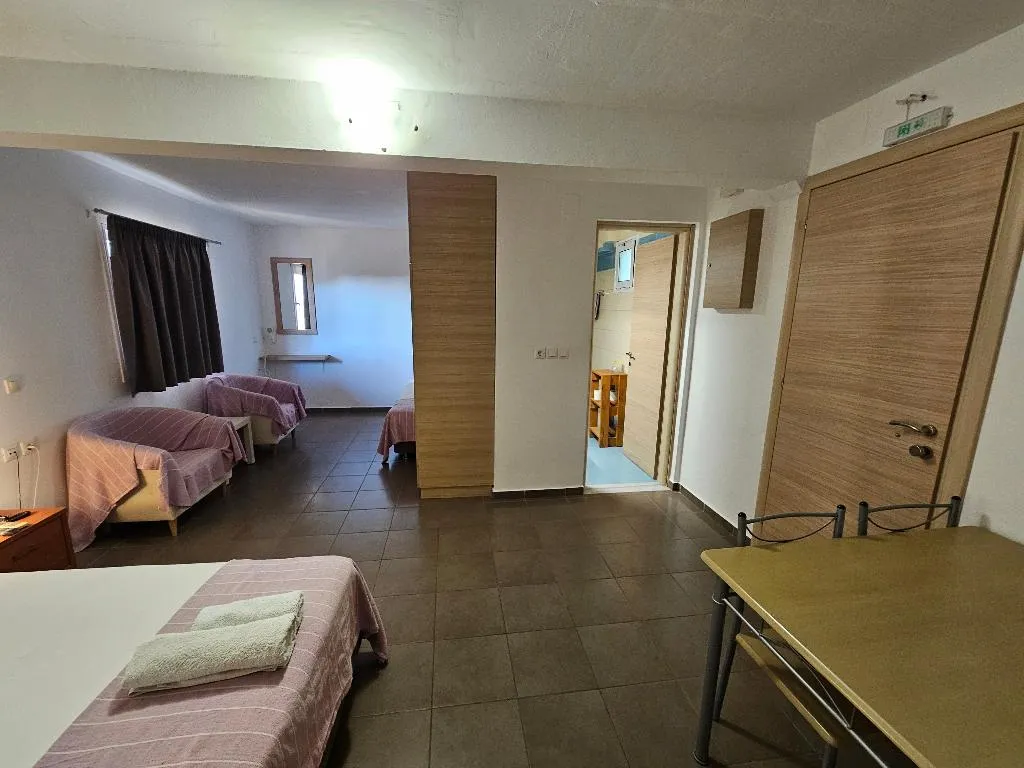 STUDIO CAPACITY 3 Room, Elounda Sunrise Apartments, Crete