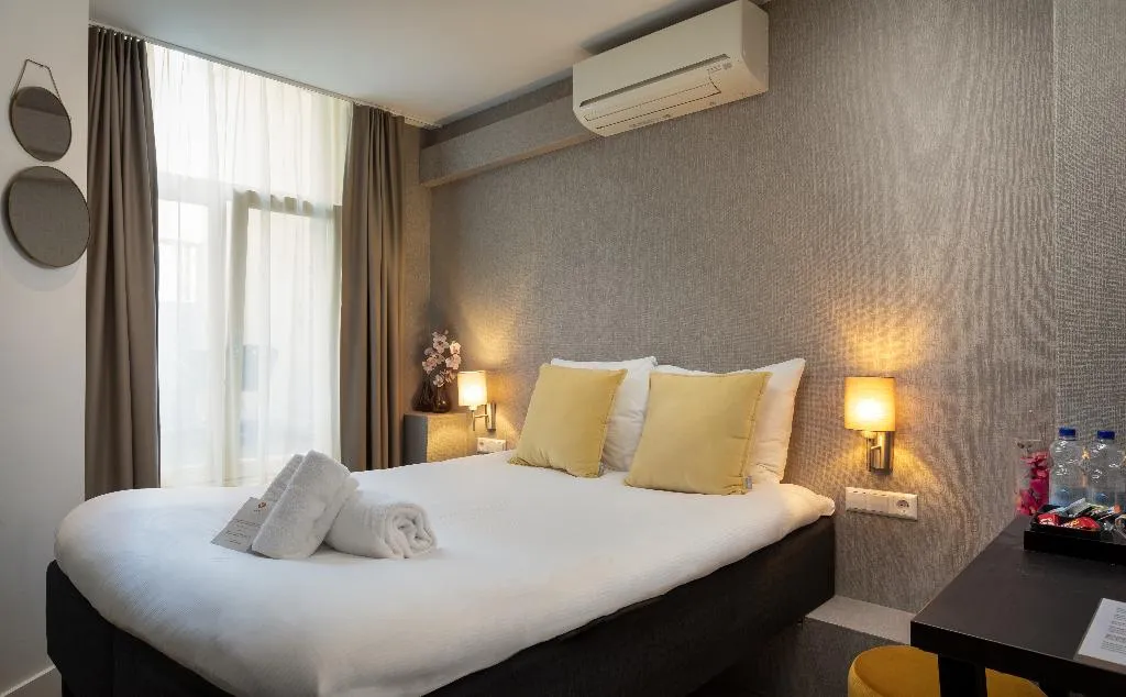 DOUBLE STANDARD Room, NL Hotel District Leidseplein, Amsterdam