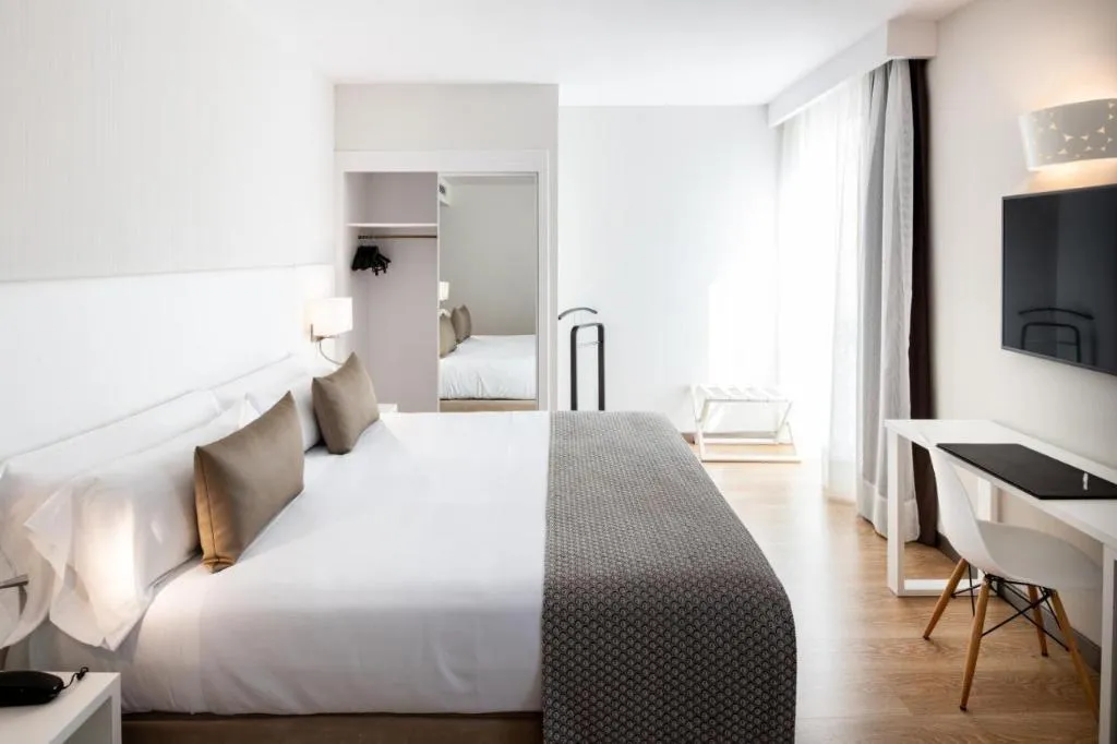 Double or Twin SUPERIOR Room, Catalonia Bristol, Barcelona