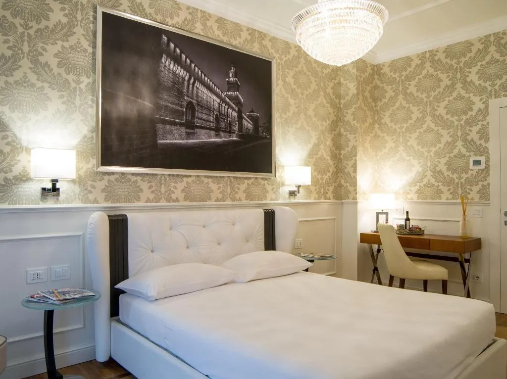 Room, Luxury Duomo Rooms, Milan