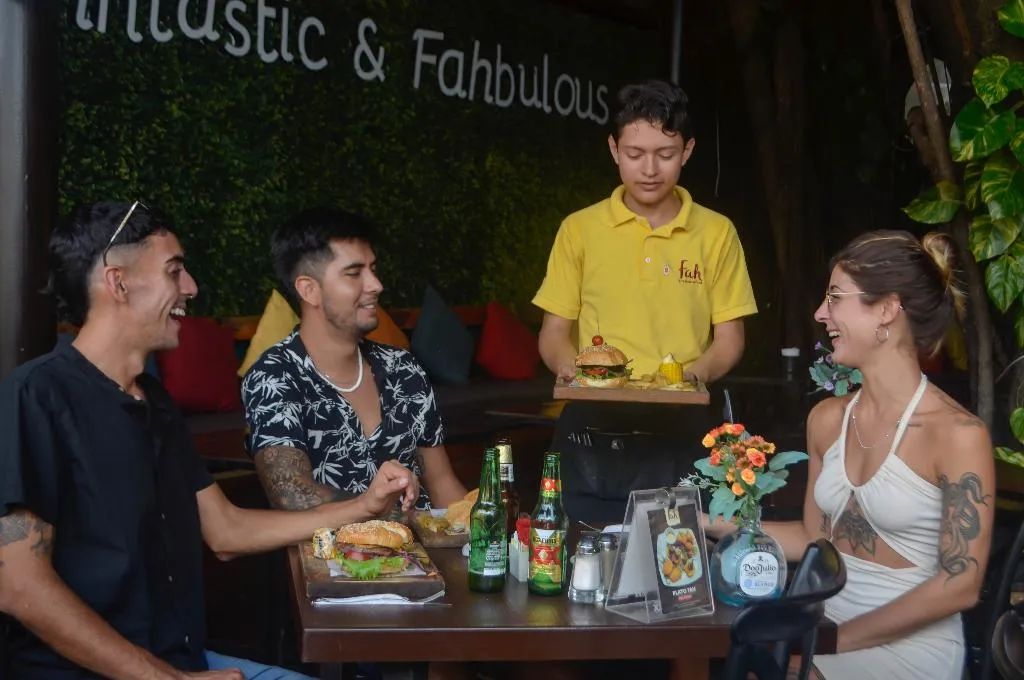 Restaurant, Siesta Fiesta Hotel – 5th Avenue, Playa Del Carmen