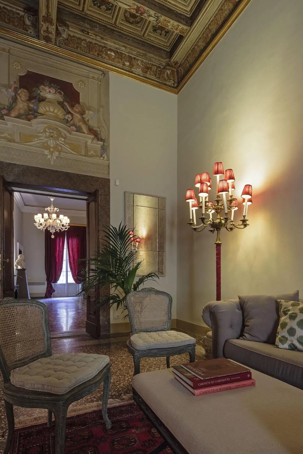 Lobby, Palazzo Di Camugliano, Florence