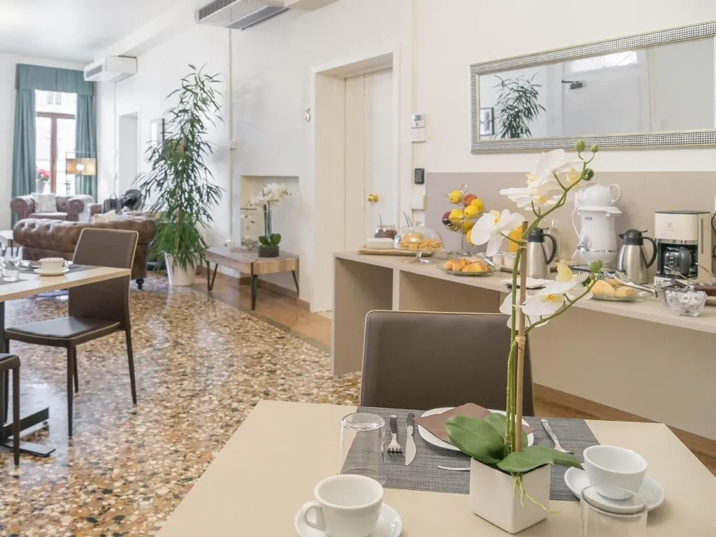 Restaurant, Grand Canal Suites, Venice