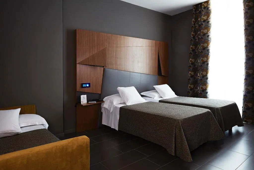 TRIPLE STANDARD Room, The Building, Rome