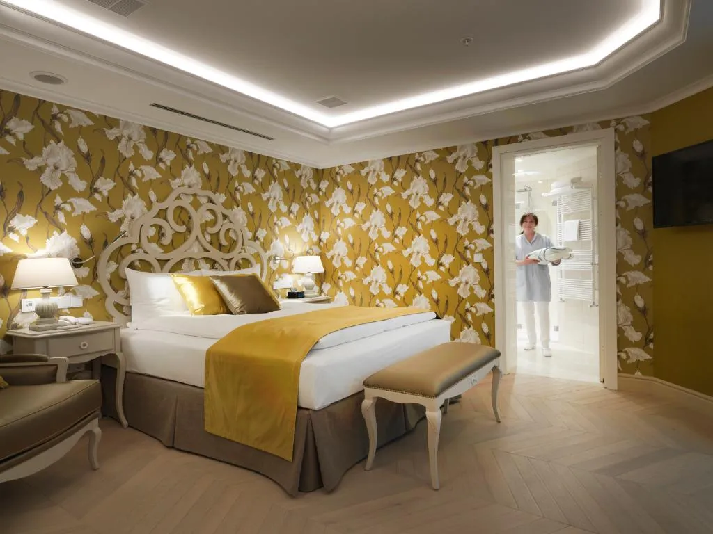 DOUBLE SUPERIOR Room, Relais Le Chevalier, Riga