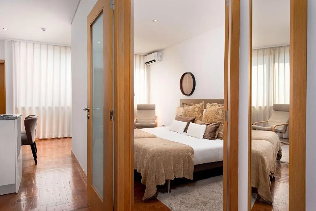 Room, Oporto Stories Apartments - Santa Catarina, 219, Porto
