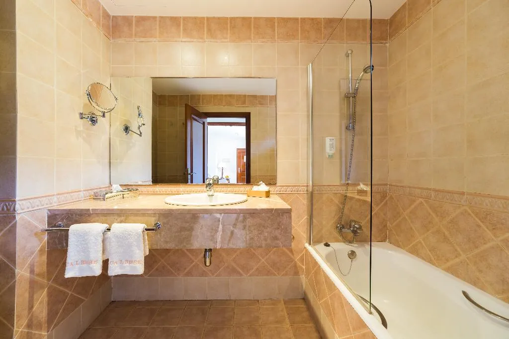 SUITE WITH BALCONY Room, Ca'l Bisbe, Majorca
