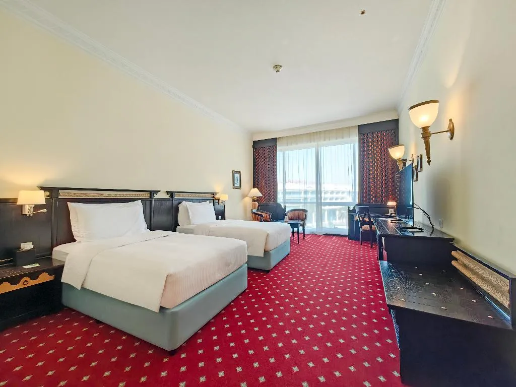 DOUBLE DELUXE Room, Millennium Airport Hotel Dubai, Dubai