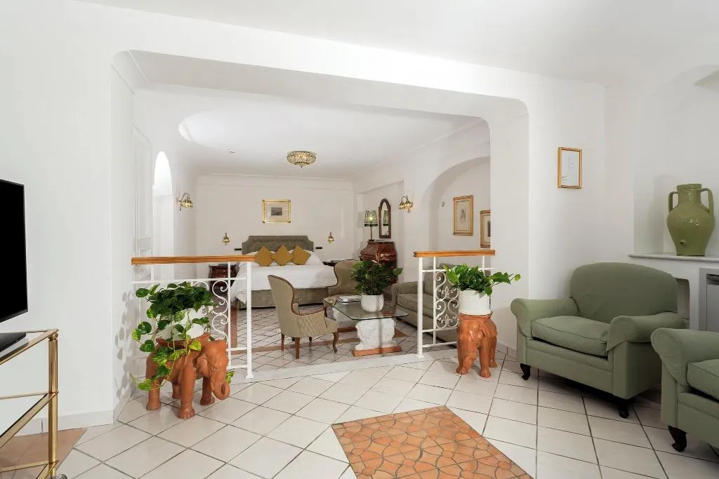 JUNIOR SUITE DELUXE SEA VIEW Room, Villa Brunella, Naples