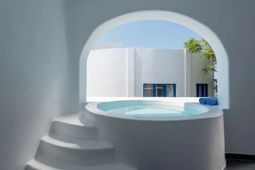Pool, Anemomilos, Santorini