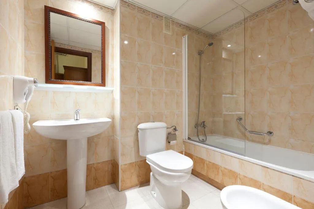 STUDIO STANDARD Room, Apartamentos Vértice Bib Rambla, Seville