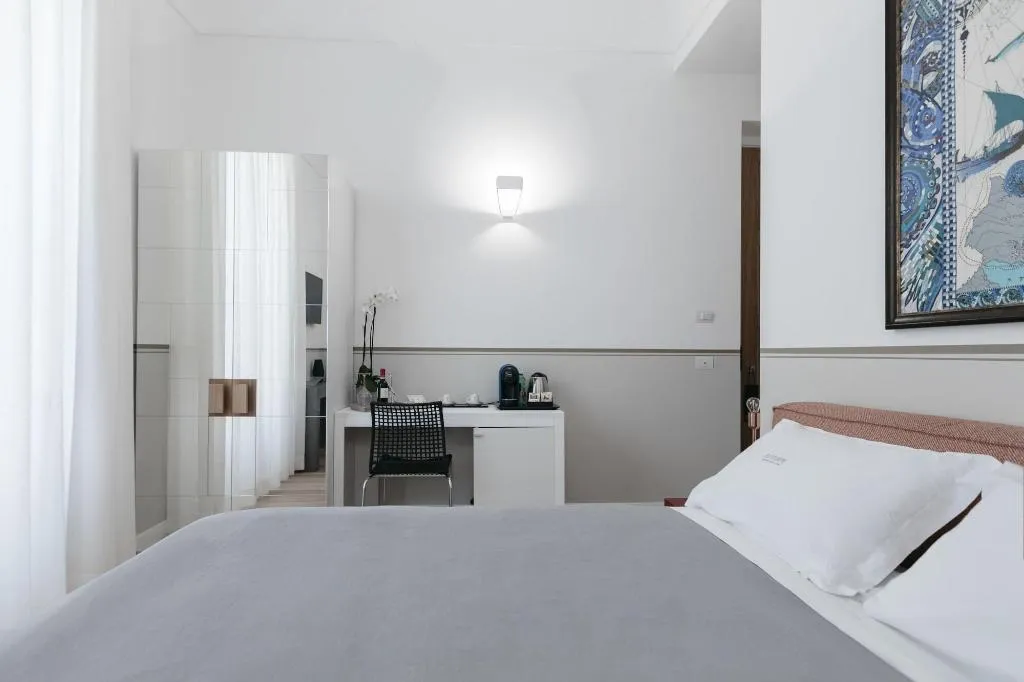Room, Euterpe L.H.T., Catania