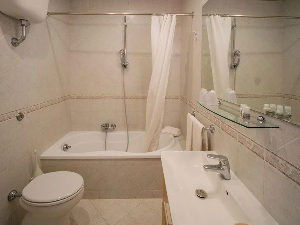 TRIPLE STANDARD Room, Hotel Central, Naples