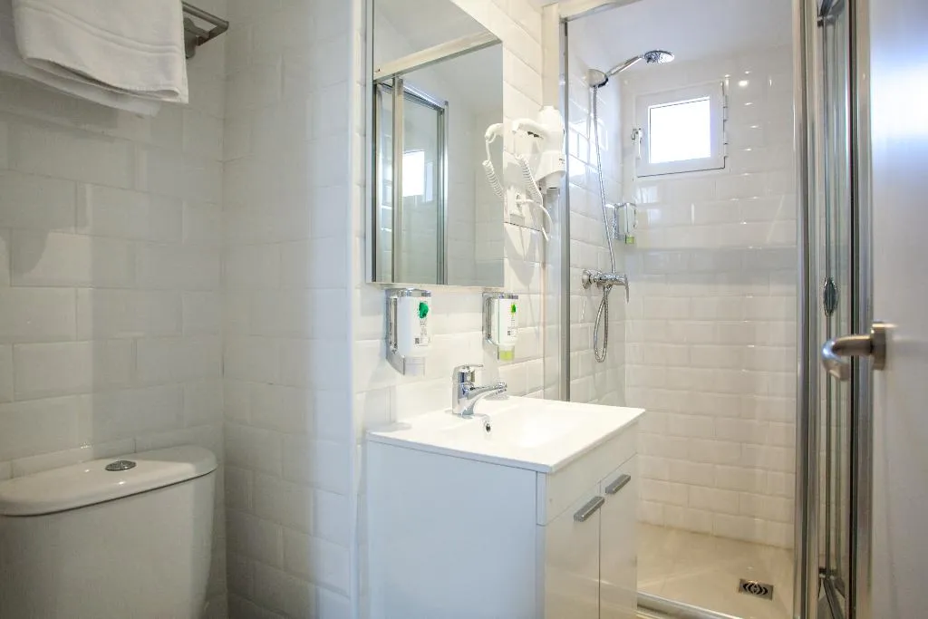 STUDIO STANDARD Room, Gran Central Suites, Madrid