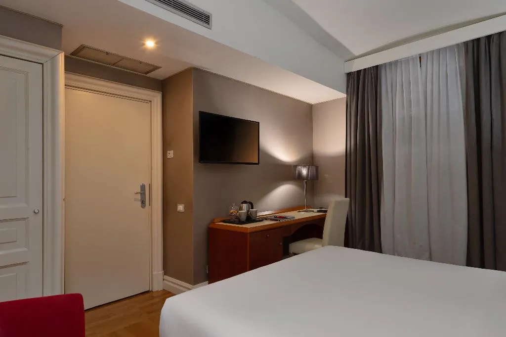 DOUBLE ECONOMY Room, Hotel Principe Torlonia, Rome