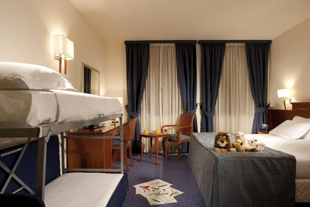 QUADRUPLE TWO BEDS Room, Best Western Titian Inn Hotel Treviso, Venice