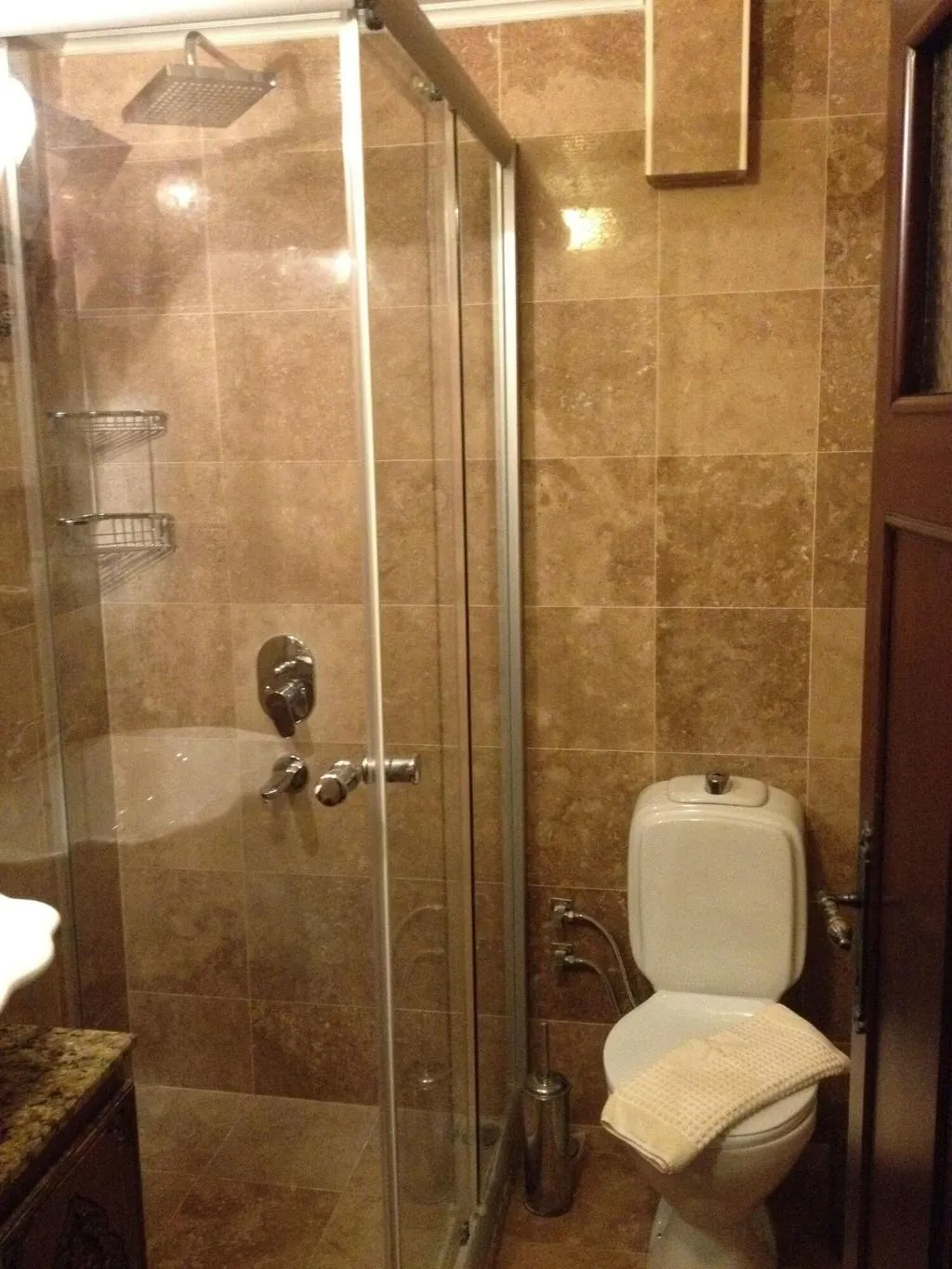 Room, Nilya, Izmir